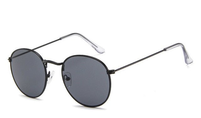 Classic Round Sunglasses - Black / Black