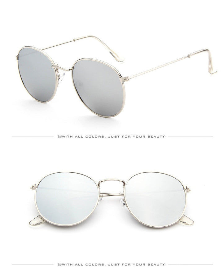 Classic Round Sunglasses - Silver / Silver