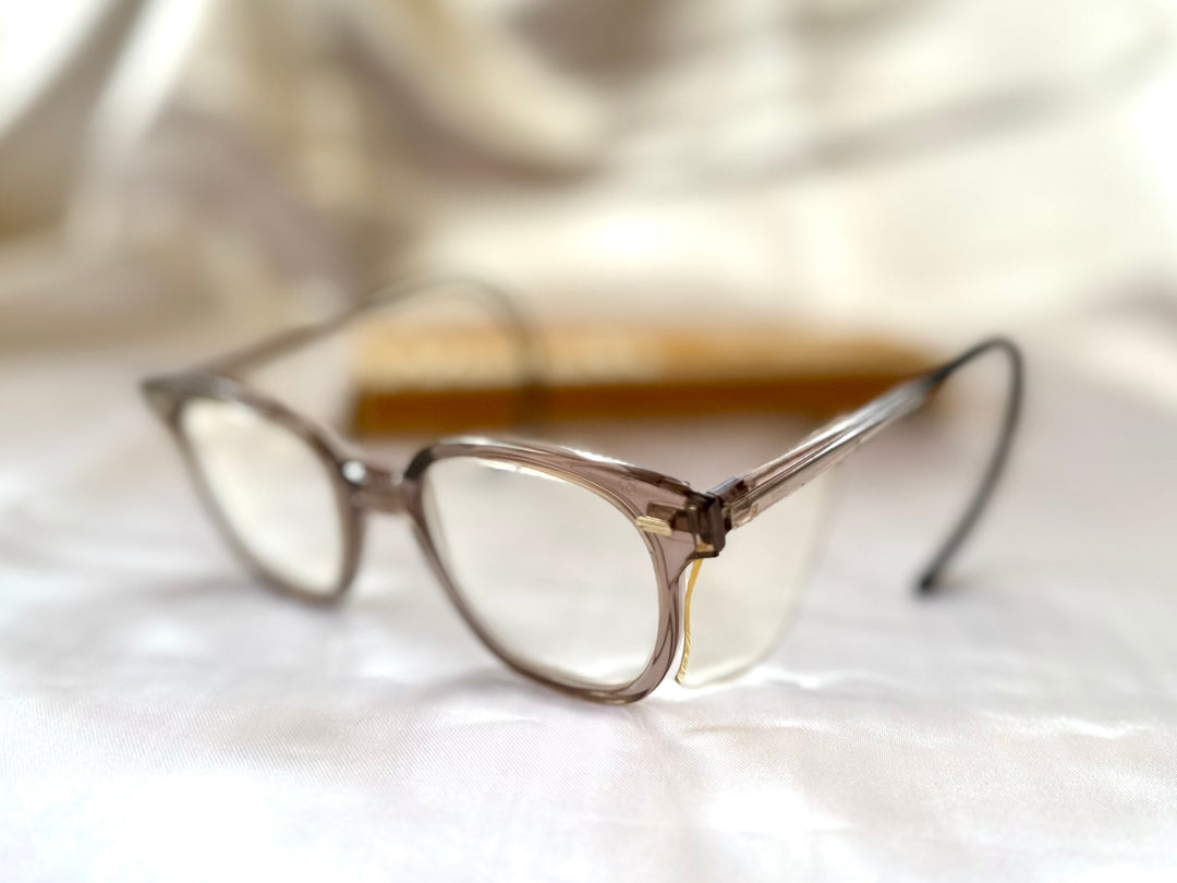 1968's VINTAGE WELSH SAFETY
GLASSES MADE IN U.S.A