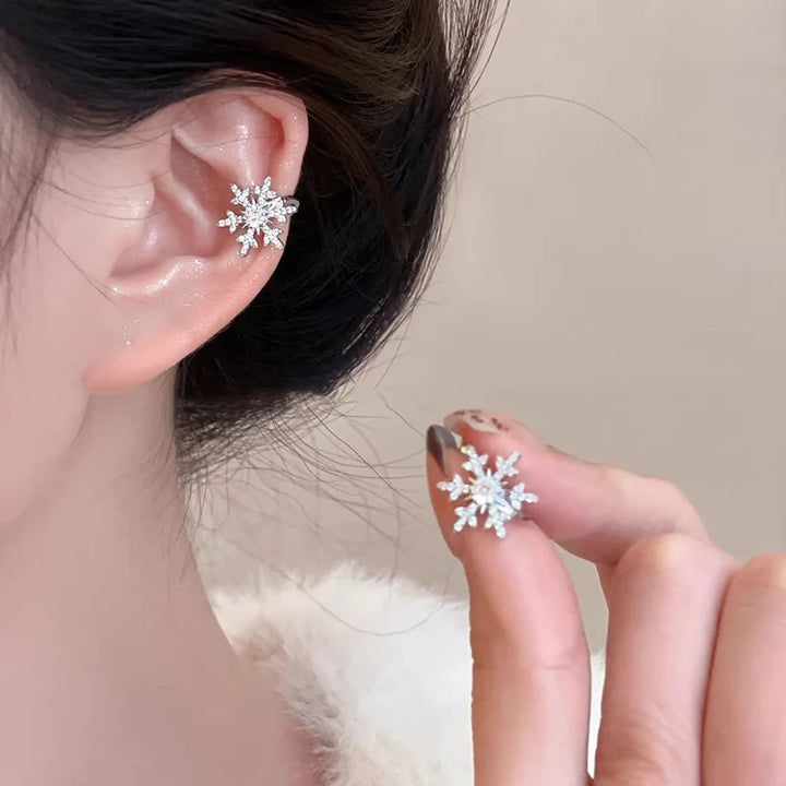 Zirconia Snowflake Ear Cuff (1P)