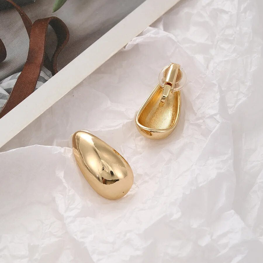 Vintage Teardrop Clip on Earrings