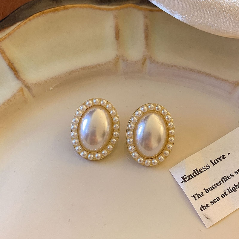 Oval Pearl Clip on Earrings