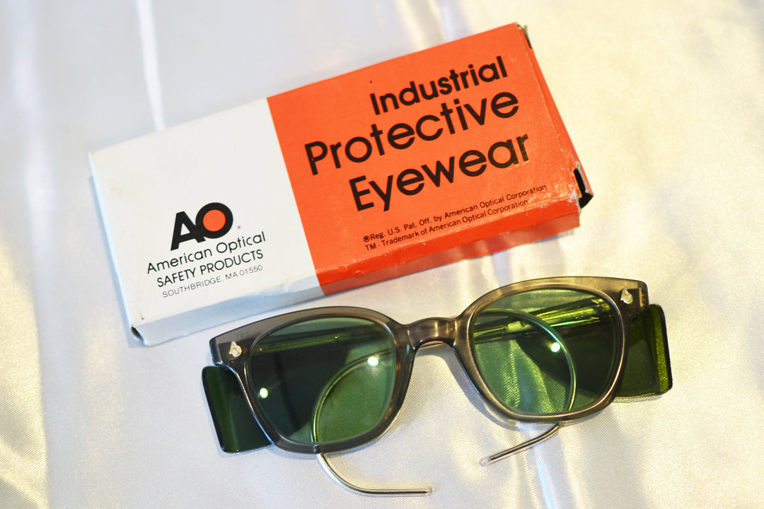 1968's Vintage American Optical Sunglasses Made In U.S.A with Original box