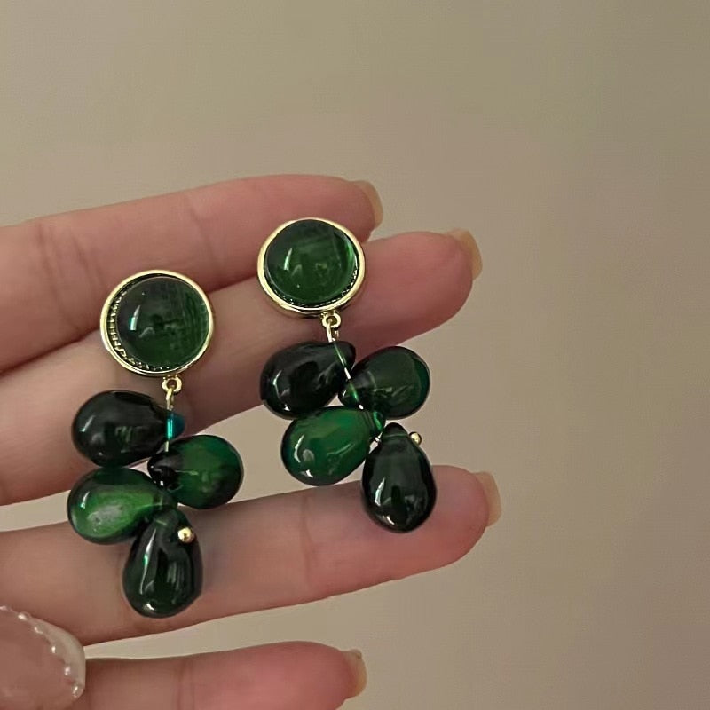 3256804306594933-green clip on|3256804306594933-red clip on|3256804306594933-green pierced ears|3256804306594933-red pierced ears