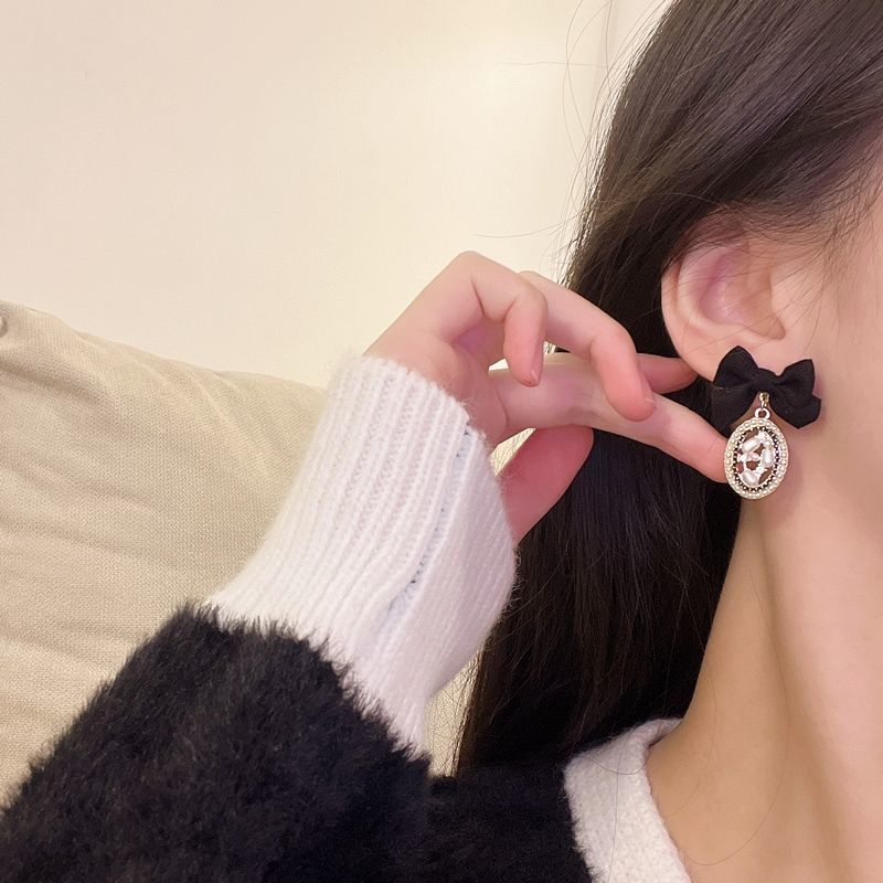 Black Bowknot Clip on Earring