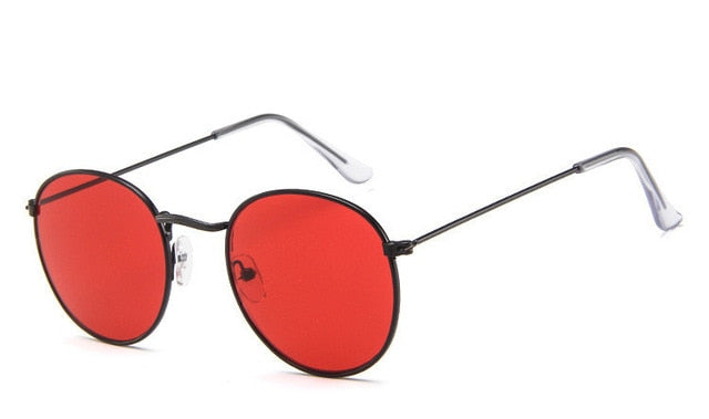 Classic Round Sunglasses - Black / Red