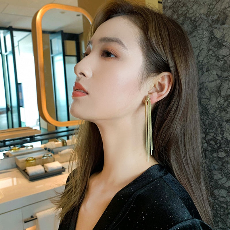 Vintage Long Chain Clip on Earrings