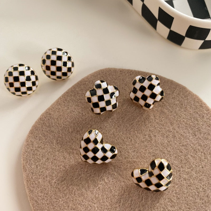 Vintage Black & White Clip on Earrings