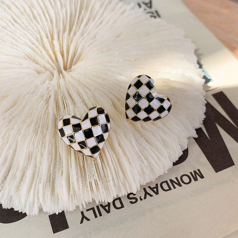 Vintage Black & White Clip on Earrings