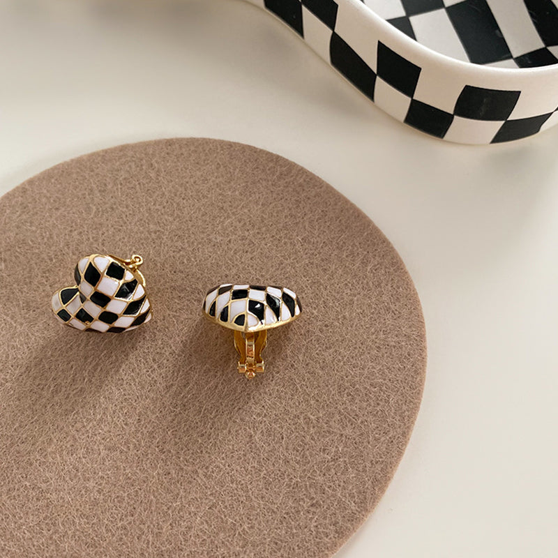 Vintage Black & White Clip on Earrings